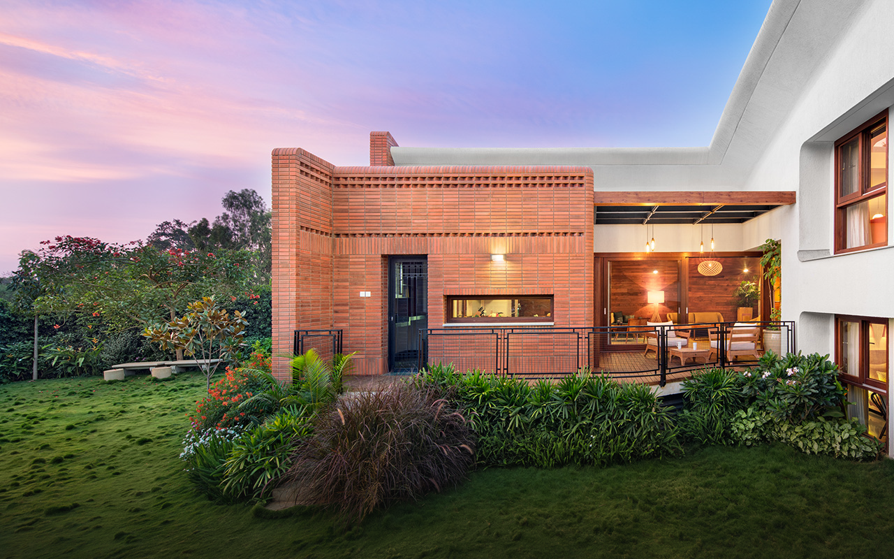 ultra luxury villas in Yelahanka